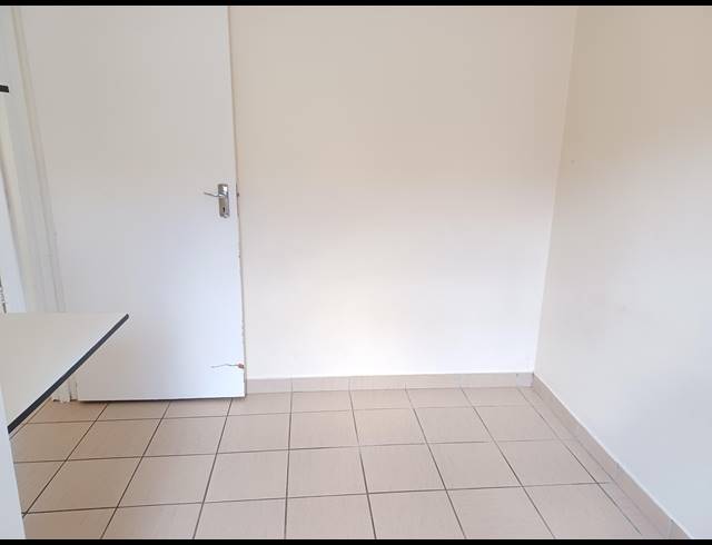 2 BEDROOM FLAT RENTED IN SYDENHAM